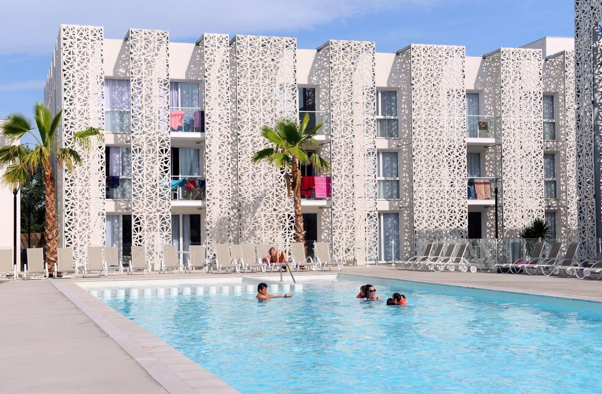 Appart'Hotel Prestige Odalys Nakara Agde Bagian luar foto