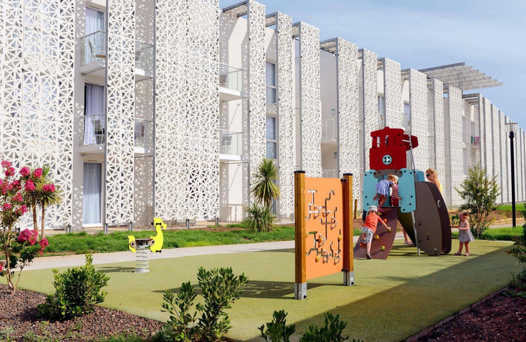 Appart'Hotel Prestige Odalys Nakara Agde Bagian luar foto