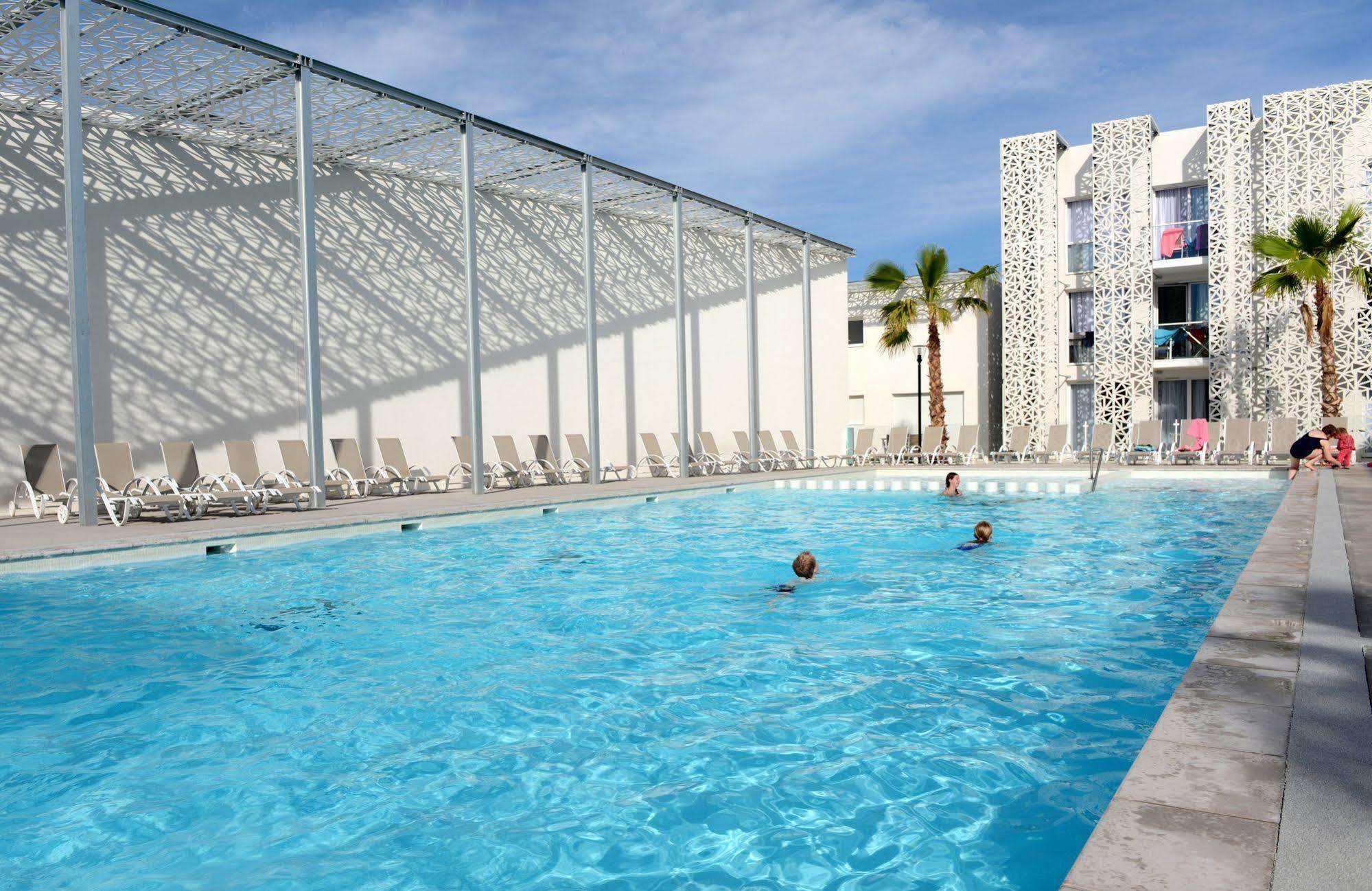 Appart'Hotel Prestige Odalys Nakara Agde Bagian luar foto